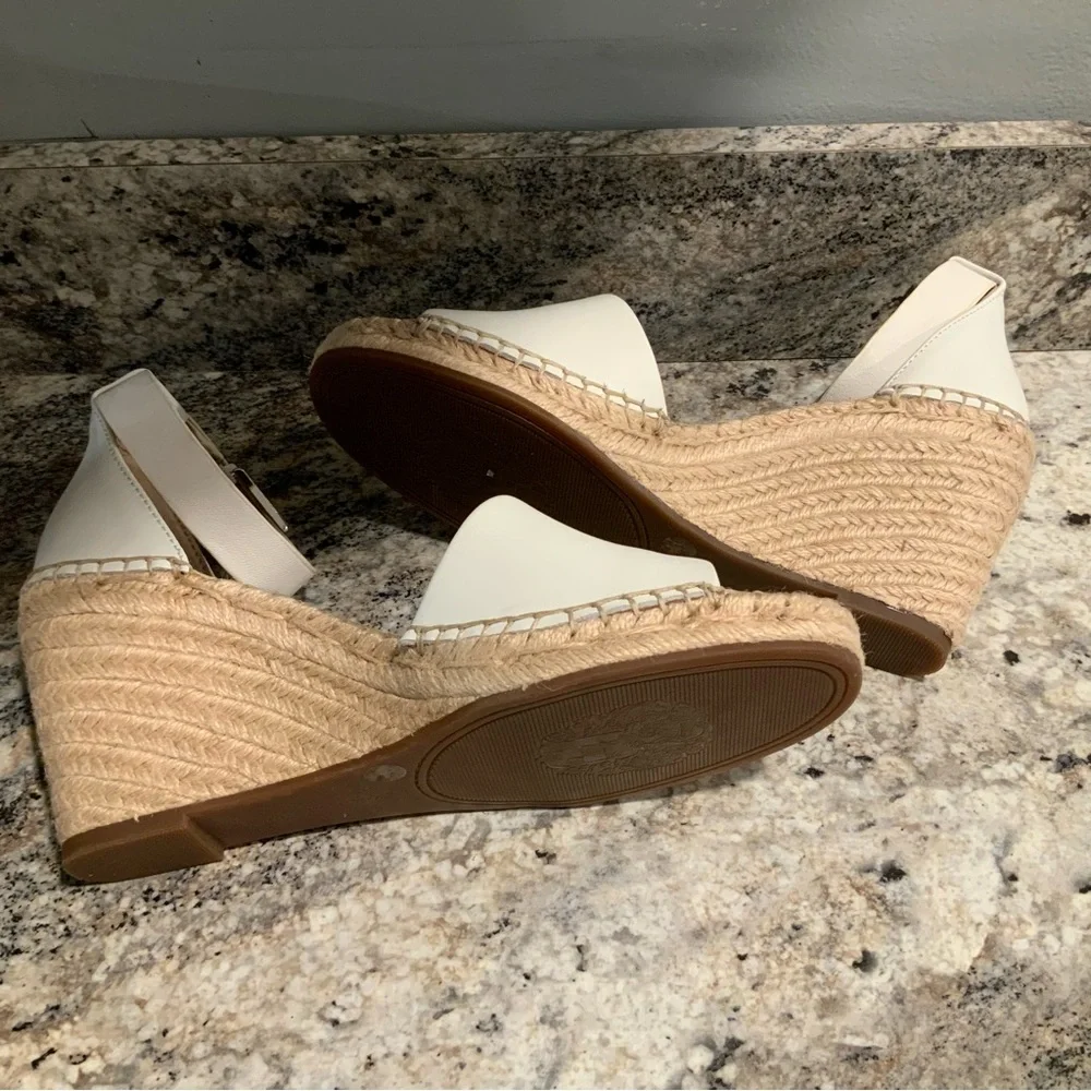 Vince Camuto vince camuto